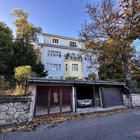 Hillside Luxury Residence Budapest With Free Garage Exterior photo