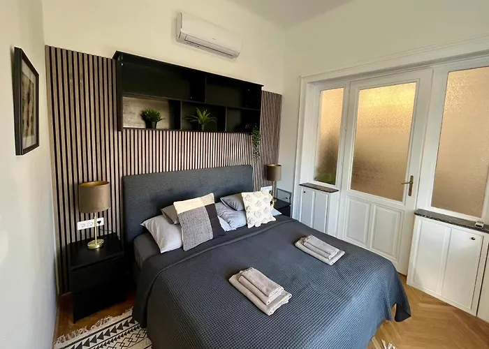 Hillside Luxury Residence Budapest With Free Garage
